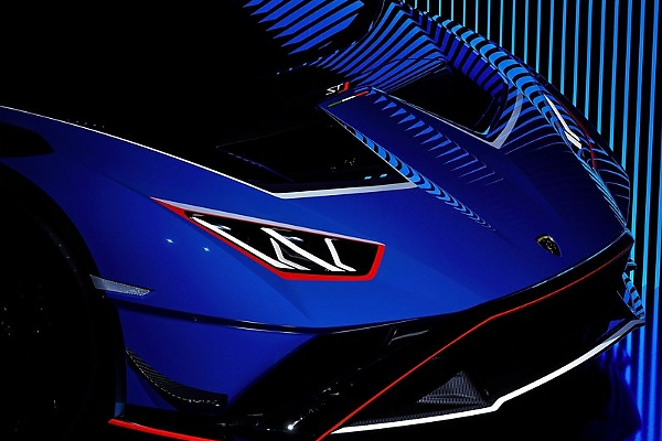 Limited-edition Lamborghini Huracán STJ Bid Farewell To The V10-powered Supercar - autojosh 