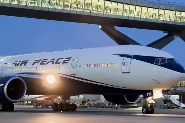 Gatwick Airport Finally Congratulates Nigerian Carrier, Air Peace, On Its Inaugural Flight To London - autojosh
