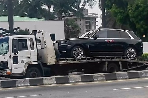 Rolls-Royce Cullinan Worth ₦800 Million Spotted On A Car Carrier Enroute For Delivery In Lagos - autojosh