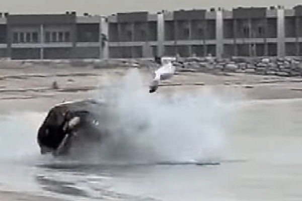 Driver Of A Toyota FJ Cruiser Launched Into The Air In Viral Beach Rollover In Kuwait - autojosh 