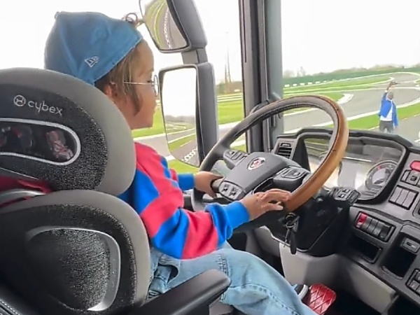 Watch A 3 Year Old Expertly Drive His Dad's Ferrari SF90, Rolls-Royce Spectre And A Mercedes Semi Truck - autojosh 