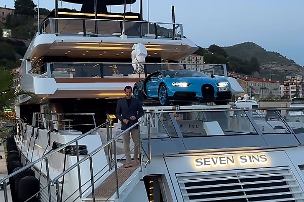 $3 Million Bugatti Chiron Arrived For F1 Monaco Onboard $25 Million “Seven Sins” Superyacht - autojosh