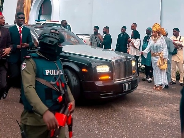 E-Money Pulled Up To Davido's Wedding In Rolls-Royce Escorted By Motorcycle And Horse Outriders - autojosh 