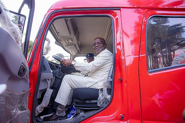 Innoson Donates Made-in-Nigeria Fire Truck To Abia State Government - autojosh 