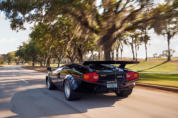 Iconic Lamborghini Countach Used In 1981 Movie, “The Cannonball Run”, Turns 45 Years - autojosh 