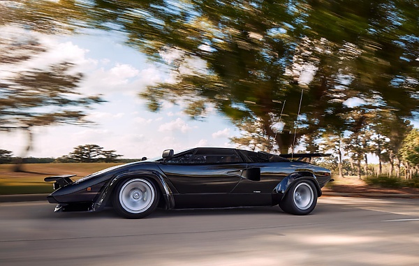 Iconic Lamborghini Countach Used In 1981 Movie, “The Cannonball Run”, Turns 45 Years - autojosh 