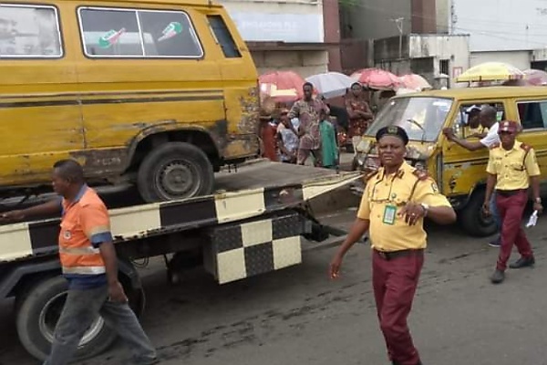 LASTMA Impounds Another 40 Vehicles Over Illegal Garages, Road Obstructions - autojosh