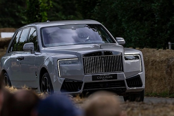 Photos : 2025 Rolls-Royce Cullinan Series II Pushed To Its Limit At The Goodwood Festival Of Speed - autojosh