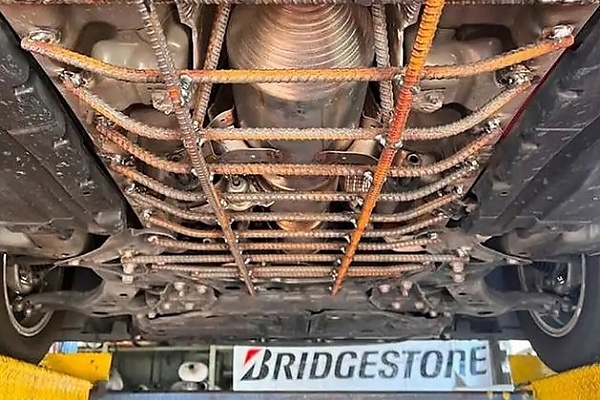 Toyota Prius Owner Welded Iron Bars Underneath To Prevent Catalytic Converter Theft - autojosh