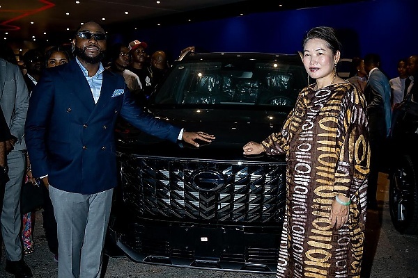 Davido Receives Brand New GAC GS8 SUV As Part Of Partnership Deal With CIG Motors - autojosh