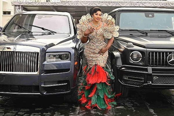 Interior Designer 'Eva Ogbebor' Gift Herself Rolls-Royce Cullinan, Displays It On Stage During Birthday Bash - autojosh 