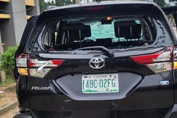 Protesting Staff And Students At FCE (T) Akoka Damages 5 Vehicles, 32 Suspects Arrested - autojosh 