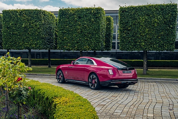 Rolls-Royce Displays Bespoke Phantom Extended, Cullinan Series II, Ghost And Spectre At Festival of Speed 2024 - autojosh 