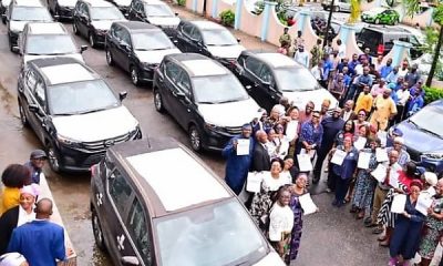 Sanwo-Olu Presents Official Vehicles To Directors In Public Service To Increase Productivity - autojosh