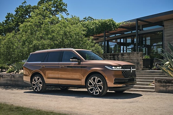 Lincoln Introduces Redesigned All-new 2025 Navigator SUV - autojosh 