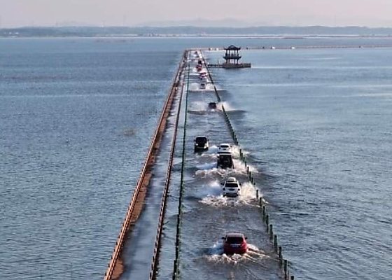 China’s Submerged Highway Dubbed “The Most Beautiful Road Under Water” Reopens To Traffic - autojosh