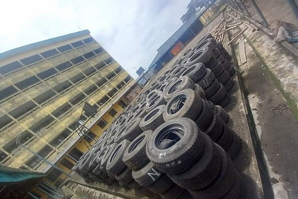 Customs Oyo/Osun Command Intercepts 2,290 Used Tyres - autojosh 