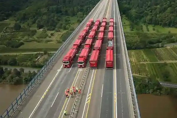 Germany Parks 24 Trucks On 50-year-old Bridge To Test How Much It Could Still Withstand - autojosh