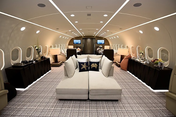 Inside The Boeing Business Jet 787 Dreamliner Before The Seats Are Installed - autojosh 