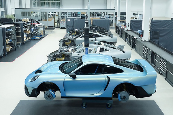 Marc Philipp Gemballa Begins Production Of Porsche 911 Turbo S-based MARSIEN Offroad Supercar - autojosh 