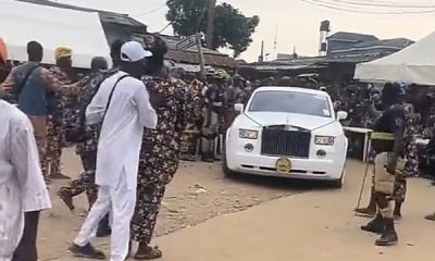 Moment Two Yoruba Masquerades Arrived At A Festival In Lagos In A N300m Rolls-Royce Phantom 7 - autojosh