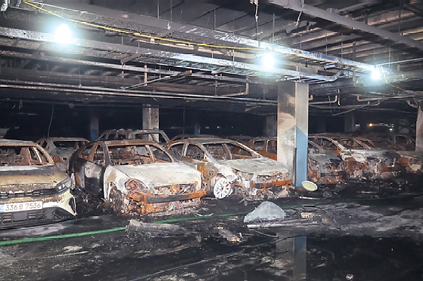 140 Vehicles Damage After Electric Mercedes EQE Burst Into Flames At An Underground Parking Lot - autojosh 