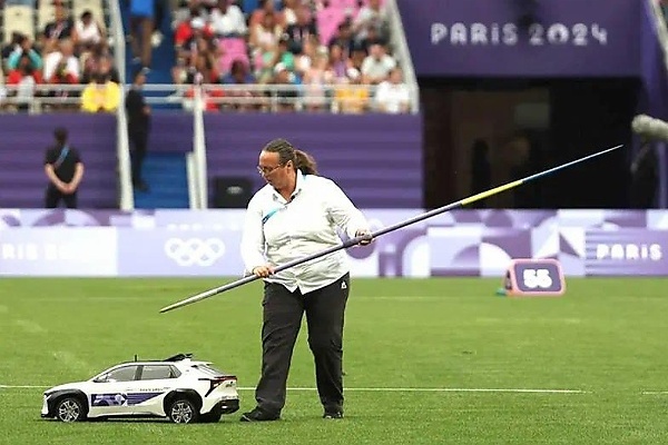 Photos : Paris 2024 : Toyota's Remote-controlled “Field Support Cars Carrying Javelins, Phryges - autojosh 