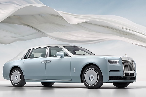 Rolls-Royce Unveils The Phantom Scintilla Private Collection Inspired By The Spirit Of Ecstasy - autojosh