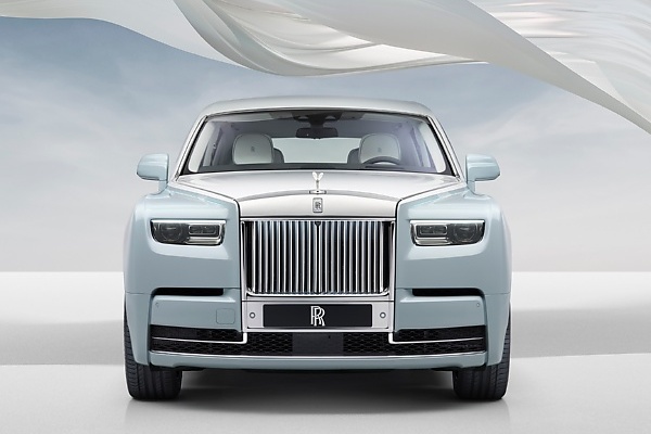 Rolls-Royce Unveils The Phantom Scintilla Private Collection Inspired By The Spirit Of Ecstasy - autojosh 