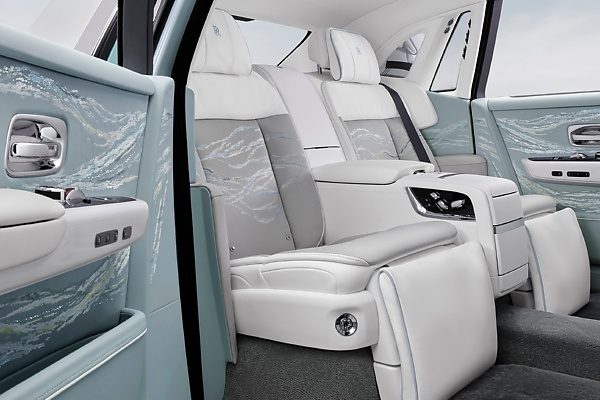 Rolls-Royce Unveils The Phantom Scintilla Private Collection Inspired By The Spirit Of Ecstasy - autojosh 