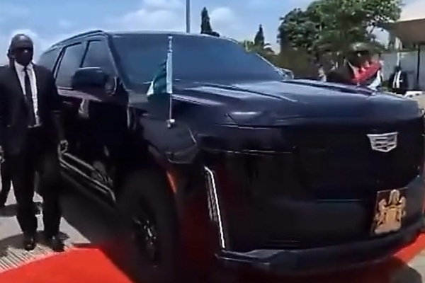 Moment Tinubu Arrived At The Airport In Armored Cadillac Ahead Of Flight To Equatorial Guinea - autojosh 