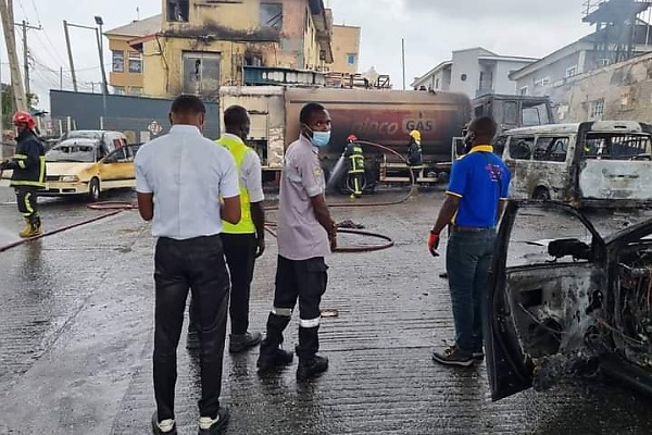 Six Vehicles Destroyed As 12-ton Gas Truck Burst Into Flames At Mobil Filling Station In Lagos - autojosh 