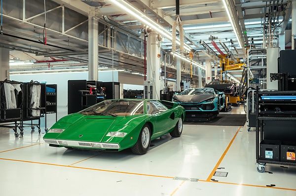 Lamborghini Marks 50 Years Since Production Of First Countach, First Ever Car Poses With New Revuelto - autojosh 