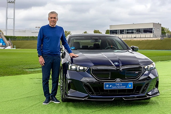 BMW Present New Official Cars To Real Madrid Football Team - See The Models They Picked (PHOTOS) - autojosh 