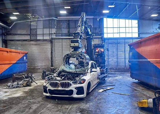 Today's Photos : BMW's Recycling And Dismantling Centre Is Where Prototype Vehicles Goes To Die - autojosh