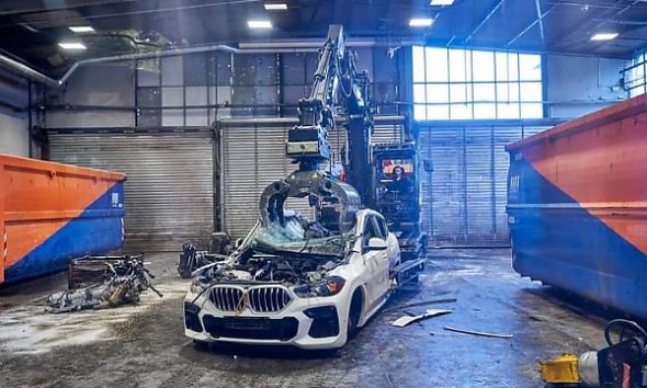 Today's Photos : BMW's Recycling And Dismantling Centre Is Where Prototype Vehicles Goes To Die - autojosh