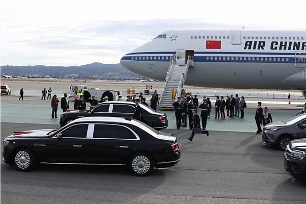 China–Africa Summit : Check Out Chinese President Xi's Stunning Convoy, Including His Armored Hongqi Limo - autojosh 