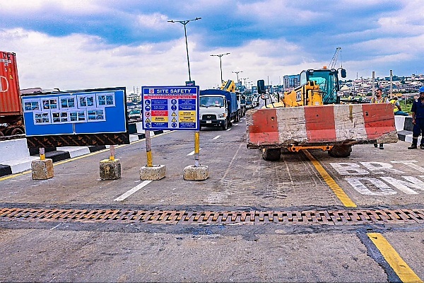 Photo News : LASG Reopens The Ojota And Maryland Sections Of The Odo Iya Alaro Bridge To Traffic - autojosh 