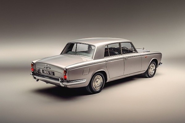 The First Bentley T-Series Found In Storage, Restored - Rolls-Royce Sold The Car As Silver Shadow - autojosh 