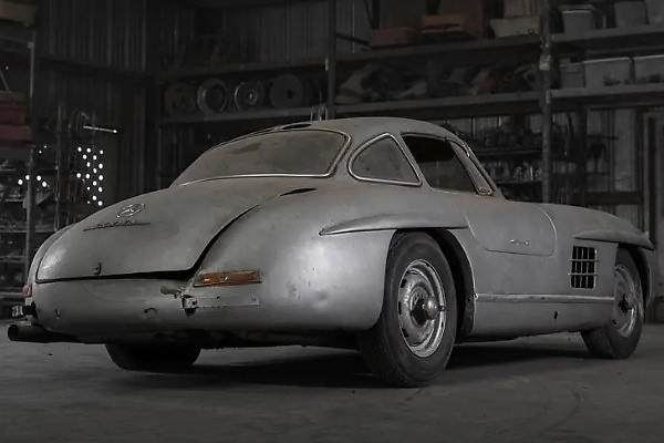 Hidden For 50 Years : 1956 Mercedes-Benz 300 SL “Alloy” Gullwing Sells For $9.3 Million - autojosh 
