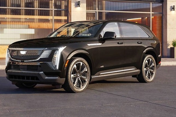 First 2025 Cadillac Escalade IQ VIN 001 Sells For $550,000 At Auction, All Proceeds To Children’s Fund - autojosh 