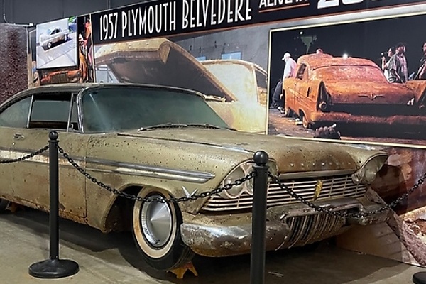 Rusty : How A 1957 Plymouth Buried Underground For 50yrs Looked Like When It Was Exhumed In 2007 - autojosh 