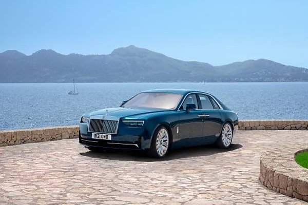 Rolls-Royce Presents 2025 Ghost Series II - The Most Driver-focused V12 Rolls-Royce Yet - autojosh 