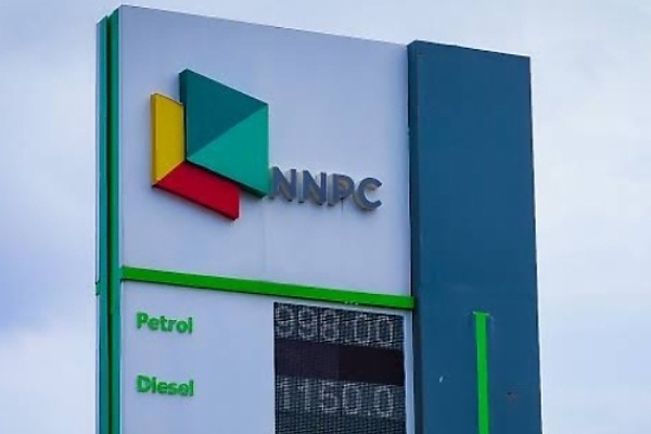 From ₦198 To ₦1,000 In Just 1 Year : See The Timeline Of Petrol Price Increments In Nigeria - autojosh