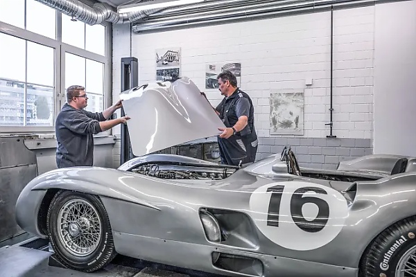 Legendary 1954 Mercedes W 196 R F1 Race Car Expected To Fetch $53 Million At RM Sotheby’s Auction - autojosh 