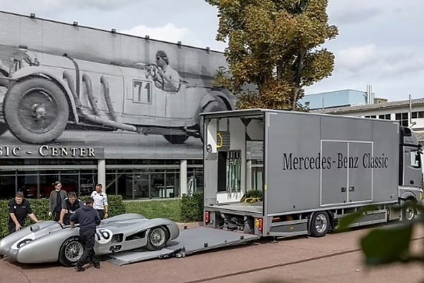 Legendary 1954 Mercedes W 196 R F1 Race Car Expected To Fetch $53 Million At RM Sotheby’s Auction - autojosh