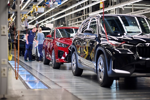 BMW’s Regensburg Plant, Which Produces 1,400 X1/X2 Models Every Day, Wins “Factory Of The Year” 2024 - autojosh 
