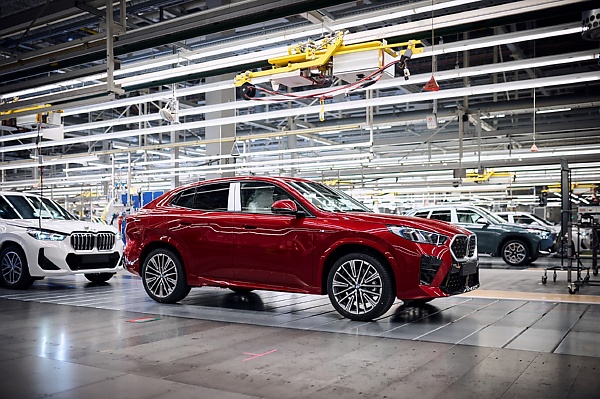 BMW’s Regensburg Plant, Which Produces 1,400 X1/X2 Models Every Day, Wins “Factory Of The Year” 2024 - autojosh 