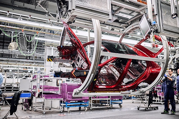 BMW’s Regensburg Plant, Which Produces 1,400 X1/X2 Models Every Day, Wins “Factory Of The Year” 2024 - autojosh 