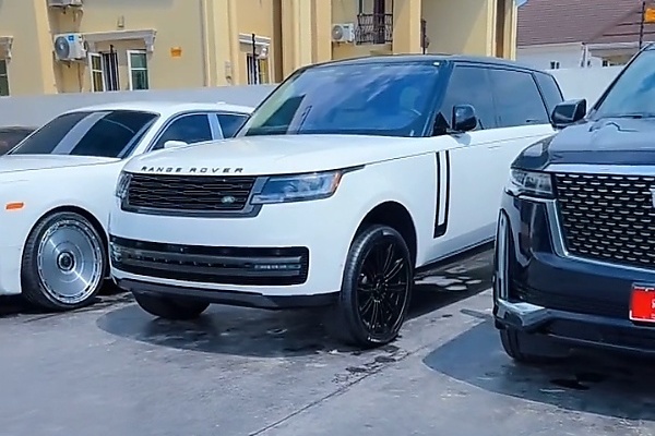 Don Jazzy Shows Off His New Rolls-Royce Phantom, Range Rover And Cadillac Escalade Worth Over N2 Billion - autojosh 